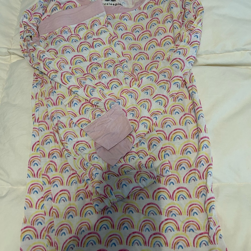 Rainbow Print Kids Little Sleepies Pajamas 9/10